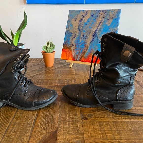 Gently-Used Black Combat Boots with Reversible Camo-Print Inside - Picture 2 of 5